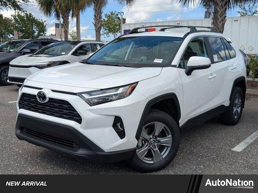 2025 Toyota RAV4 Hybrid XLE