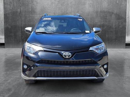 2017 Toyota RAV4 SE
