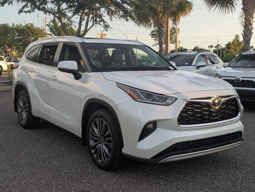 2021 Toyota Highlander Platinum