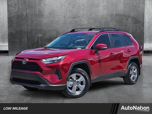 2025 Toyota RAV4 Hybrid XLE