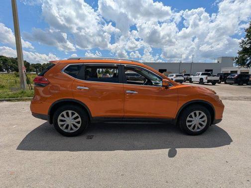 2017 Nissan Rogue S