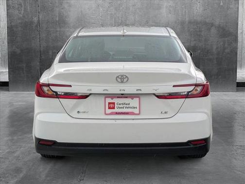 2025 Toyota Camry LE