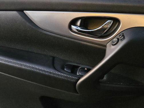 2020 Nissan Rogue Sport SL