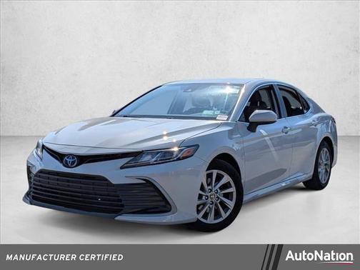 2022 Toyota Camry LE