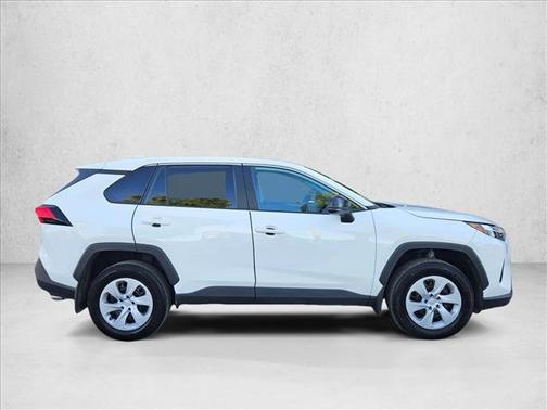 Ice Cap 2025 Toyota RAV4 LE