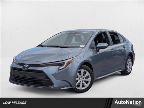 2025 Toyota Corolla Hybrid LE
