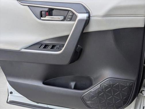 2020 Toyota RAV4 Limited