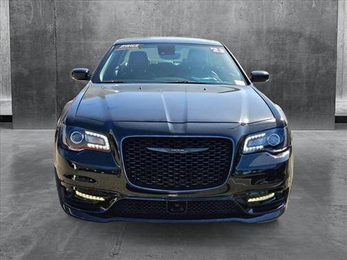 2023 Chrysler 300 Touring