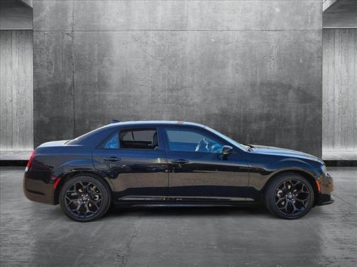 2023 Chrysler 300 Touring