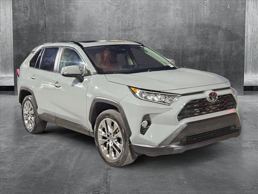 2020 Toyota RAV4 XLE Premium