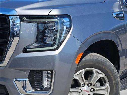2022 GMC Yukon XL SLE