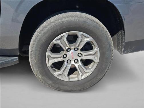 2022 GMC Yukon XL SLE