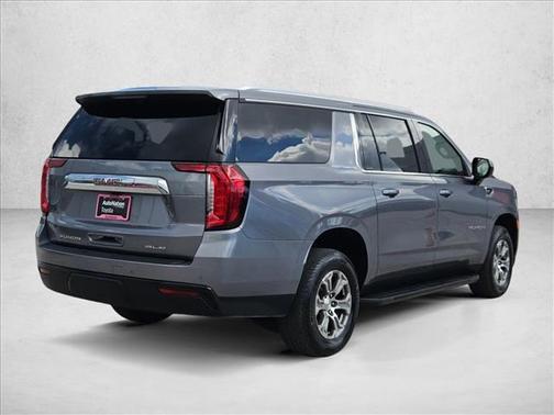 2022 GMC Yukon XL SLE