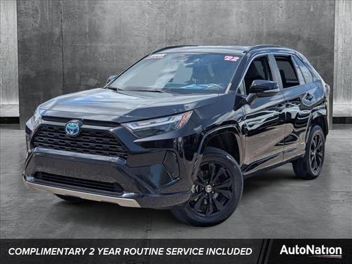 2022 Toyota RAV4 Hybrid SE