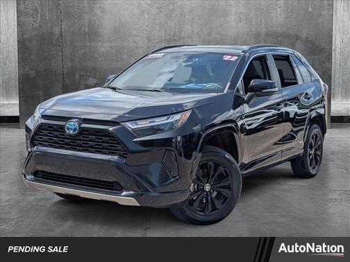 2022 Toyota RAV4 Hybrid SE
