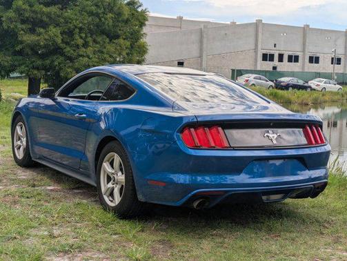 2017 Ford Mustang V6