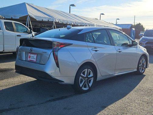 2018 Toyota Prius Three Touring
