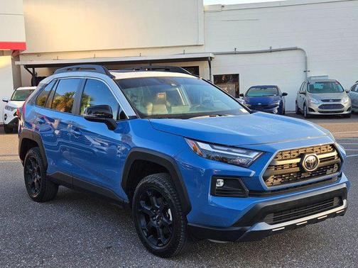 2022 Toyota RAV4 SE