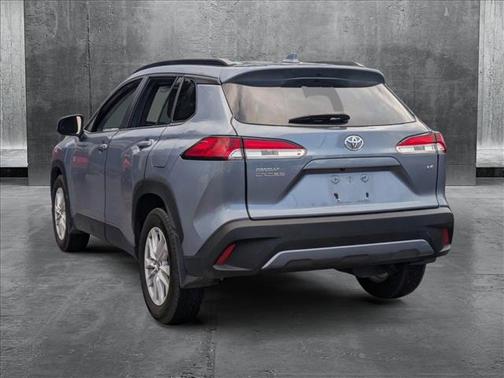 2024 Toyota Corolla Cross LE