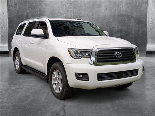 2020 Toyota Sequoia SR5