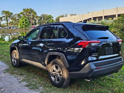 2024 Toyota RAV4 Hybrid LE
