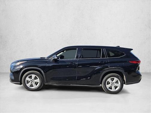 2021 Toyota Highlander LE