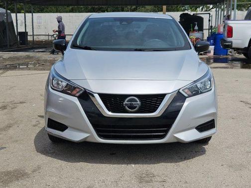 2020 Nissan Versa 1.6 S