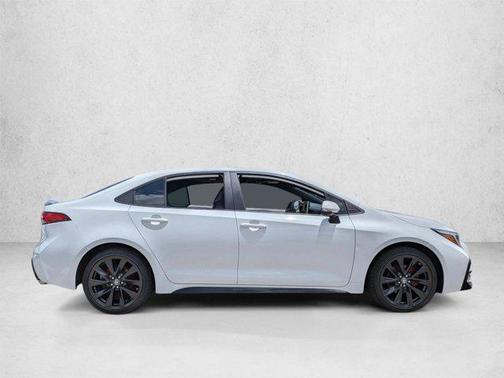 Ice Cap 2023 Toyota Corolla XSE