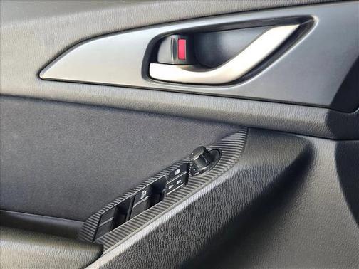 2015 Mazda Mazda3 i SV