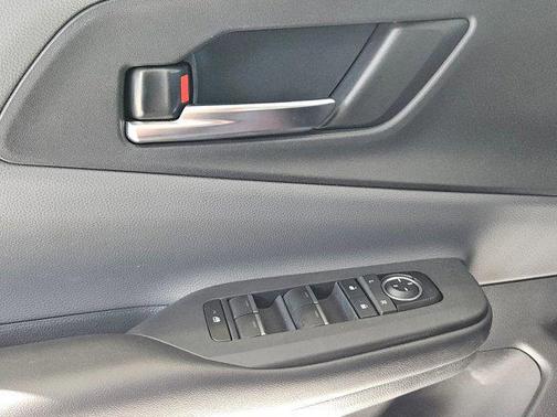 2025 Toyota Prius XLE