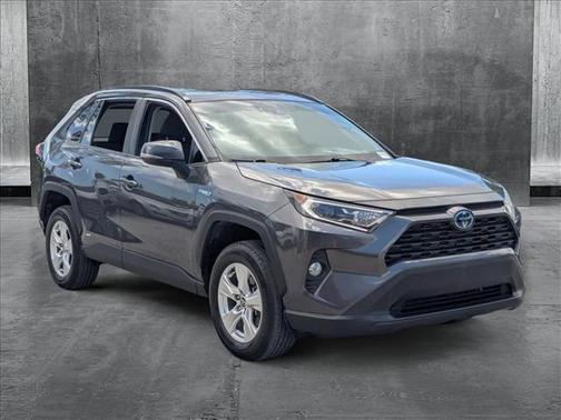 2021 Toyota RAV4 Hybrid XLE