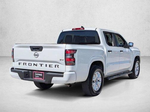 Glacier White 2023 Nissan Frontier SV