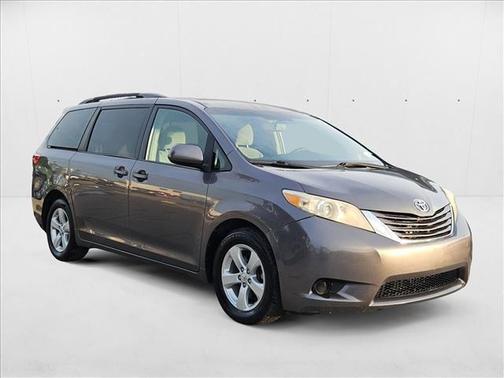 2015 Toyota Sienna LE