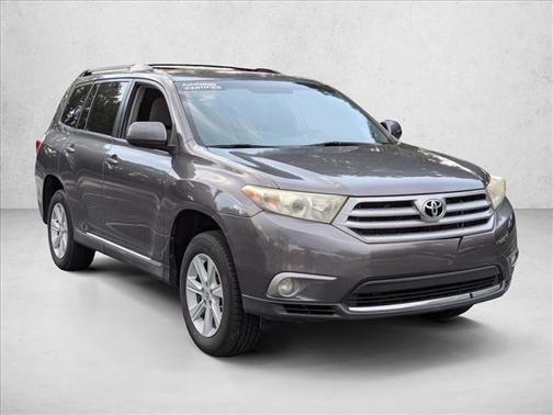 2013 Toyota Highlander SE