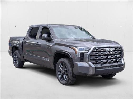 2025 Toyota Tundra Hybrid Platinum
