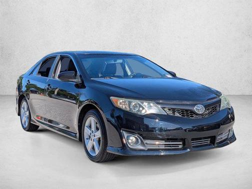 Attitude Black Metallic 2014 Toyota Camry SE