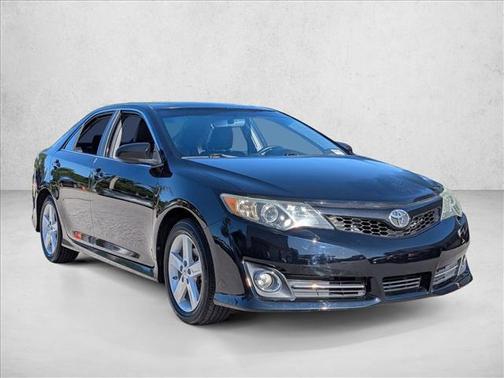 Attitude Black Metallic 2014 Toyota Camry SE