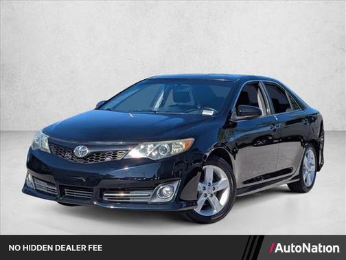 Attitude Black Metallic 2014 Toyota Camry SE