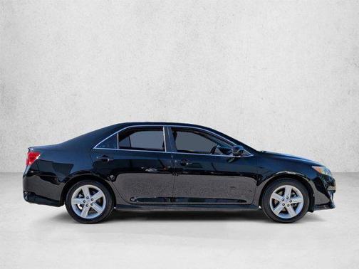 Attitude Black Metallic 2014 Toyota Camry SE
