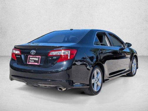 Attitude Black Metallic 2014 Toyota Camry SE