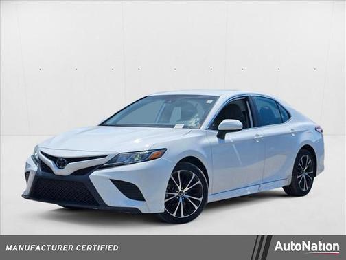 2020 Toyota Camry SE