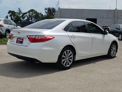 2016 Toyota Camry XLE