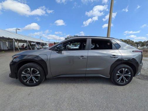 2025 Toyota bZ4X XLE