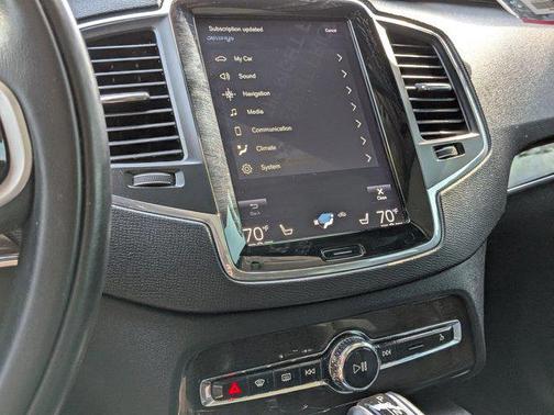 Black 2019 Volvo XC90 T6 Momentum