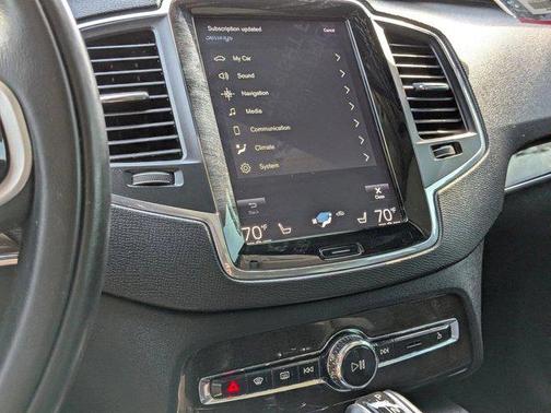 Black 2019 Volvo XC90 T6 Momentum