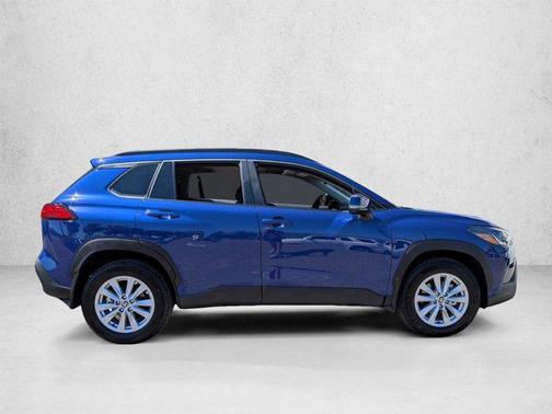Blue Crush Metallic 2024 Toyota Corolla Cross LE