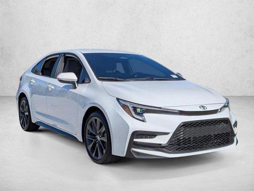 Ice Cap 2024 Toyota Corolla SE