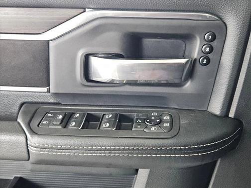 2025 RAM 3500 Laramie Crew Cab 4x4 8' Box