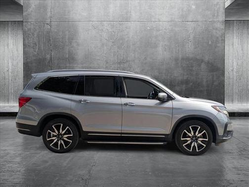 2019 Honda Pilot Touring 8-Passenger