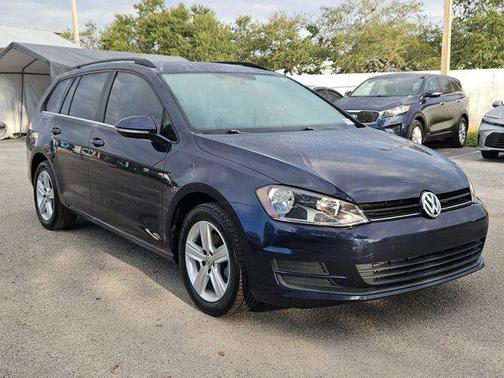 2015 Volkswagen Golf SportWagen TDI S 4-Door